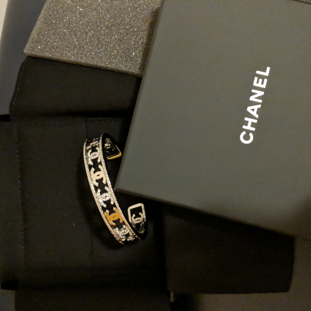Chanel cuff - Picture 5 of 13